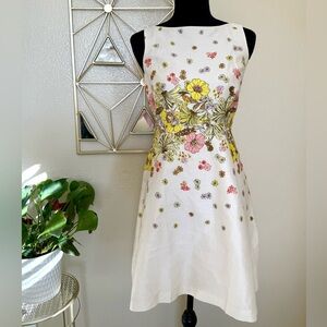 Ann Taylor Loft dress in size 2P 100% cotton.